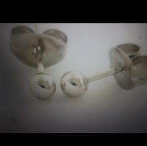 10K White Gold 3MM Stud Earrings